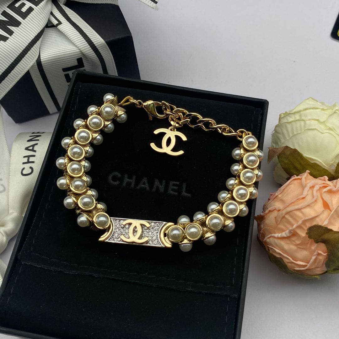 18K Chanel Pearls Chain Bracelet