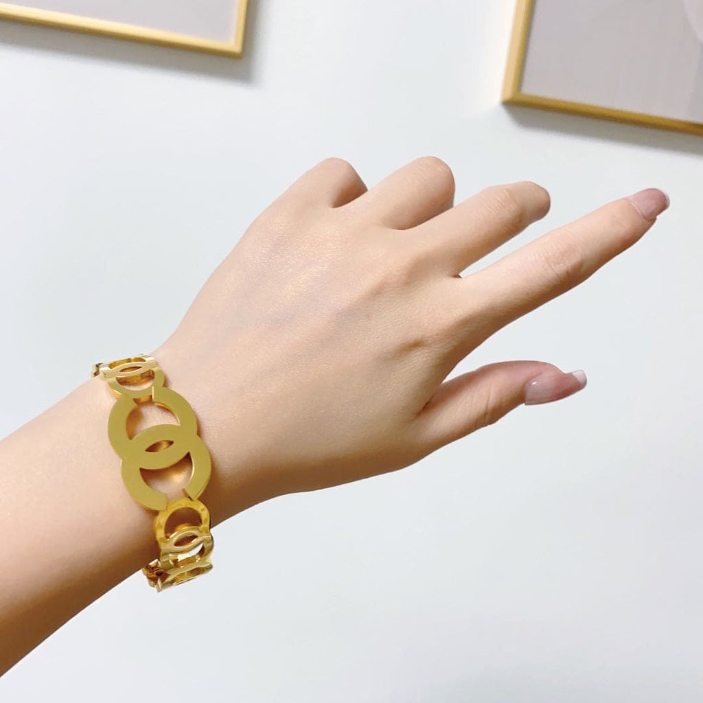18K Chanel Opening Bracelet