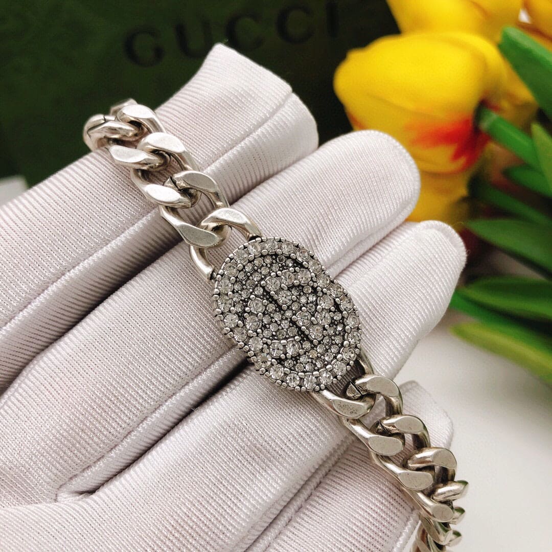 18K Gucci Script Diamonds Necklace