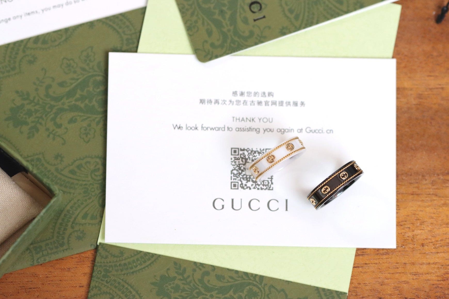 18K Gucci Interlocking G Icon White Zirconia Ring