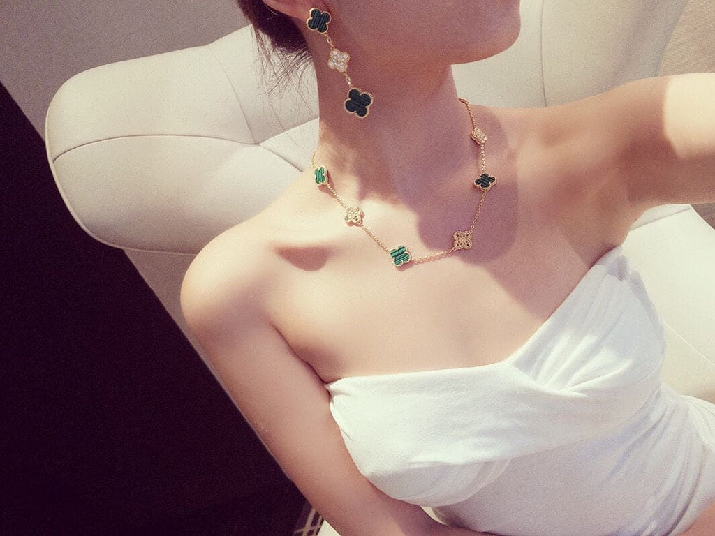 18K Van Cleef & Arpels Vintage Alhambra Malachite Diamonds 10 Motifs Necklace