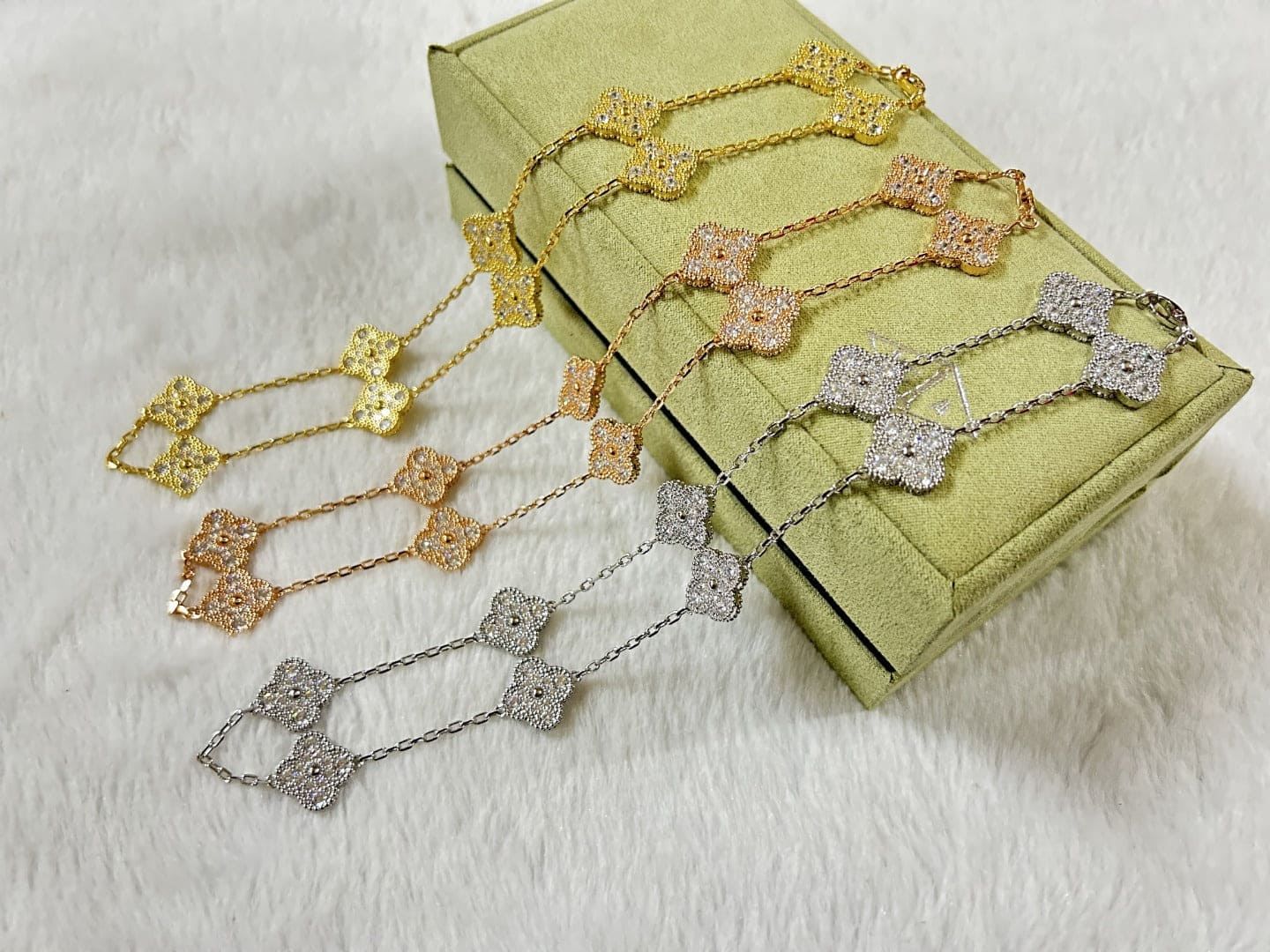 18K Van Cleef & Arpels Vintage Alhambra Diamonds 10 Motifs Necklace