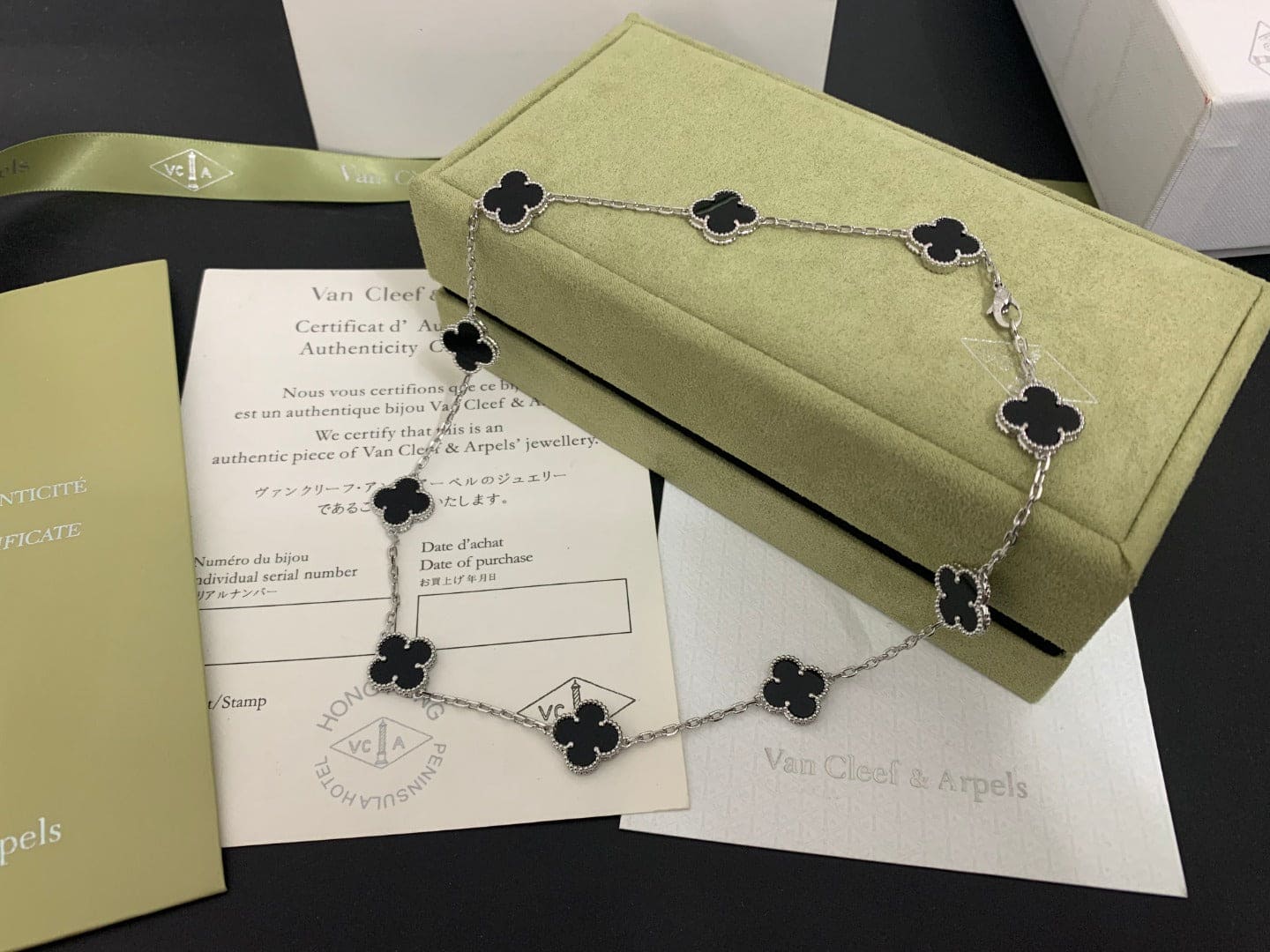 18K Van Cleef & Arpels Vintage Alhambra Black 10 Motifs Clover Necklace