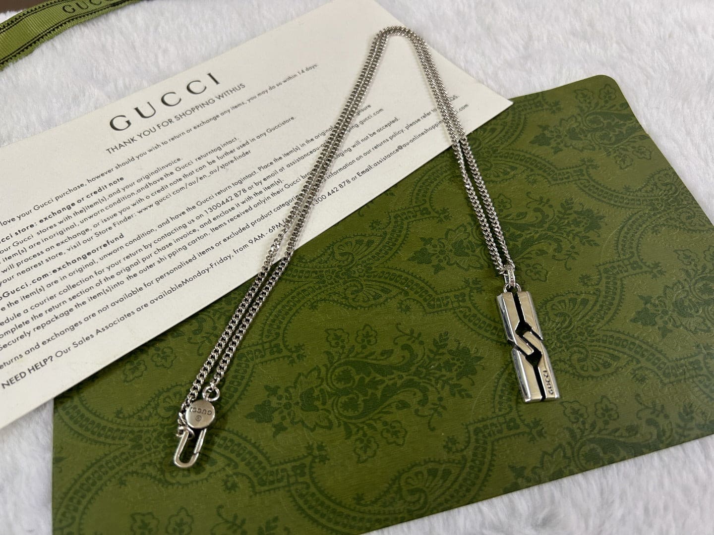 Gucci Knot Pendant Necklace