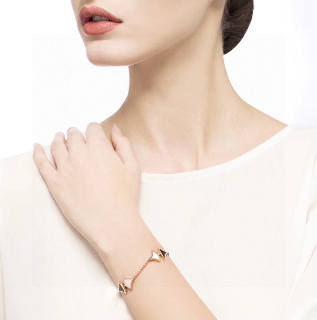 18K BVLGARI BV DIVAS' DREAM Bracelet