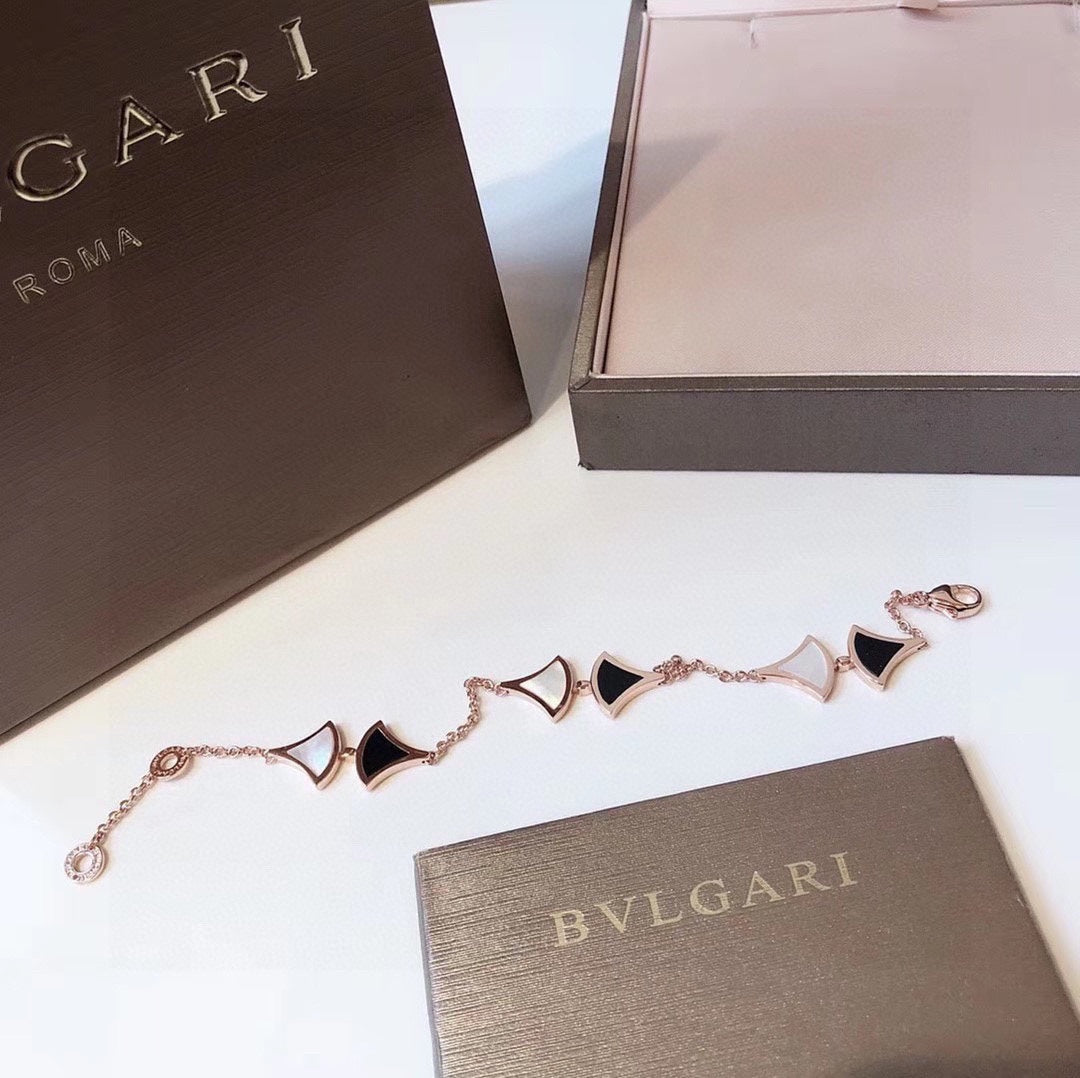 18K BVLGARI BV DIVAS' DREAM Bracelet