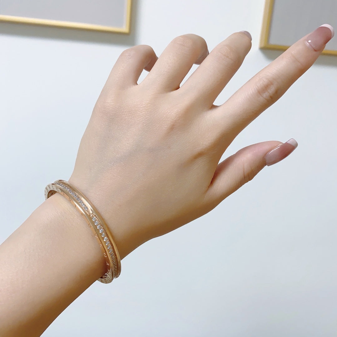 18K BVLGARI B.ZERO1 Bangle Bracelet