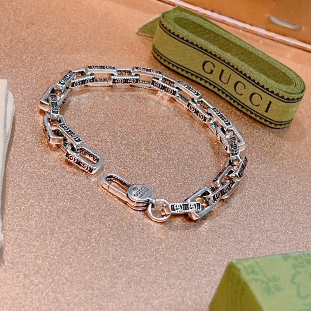 Gucci Interlocking G Chain Bracelet