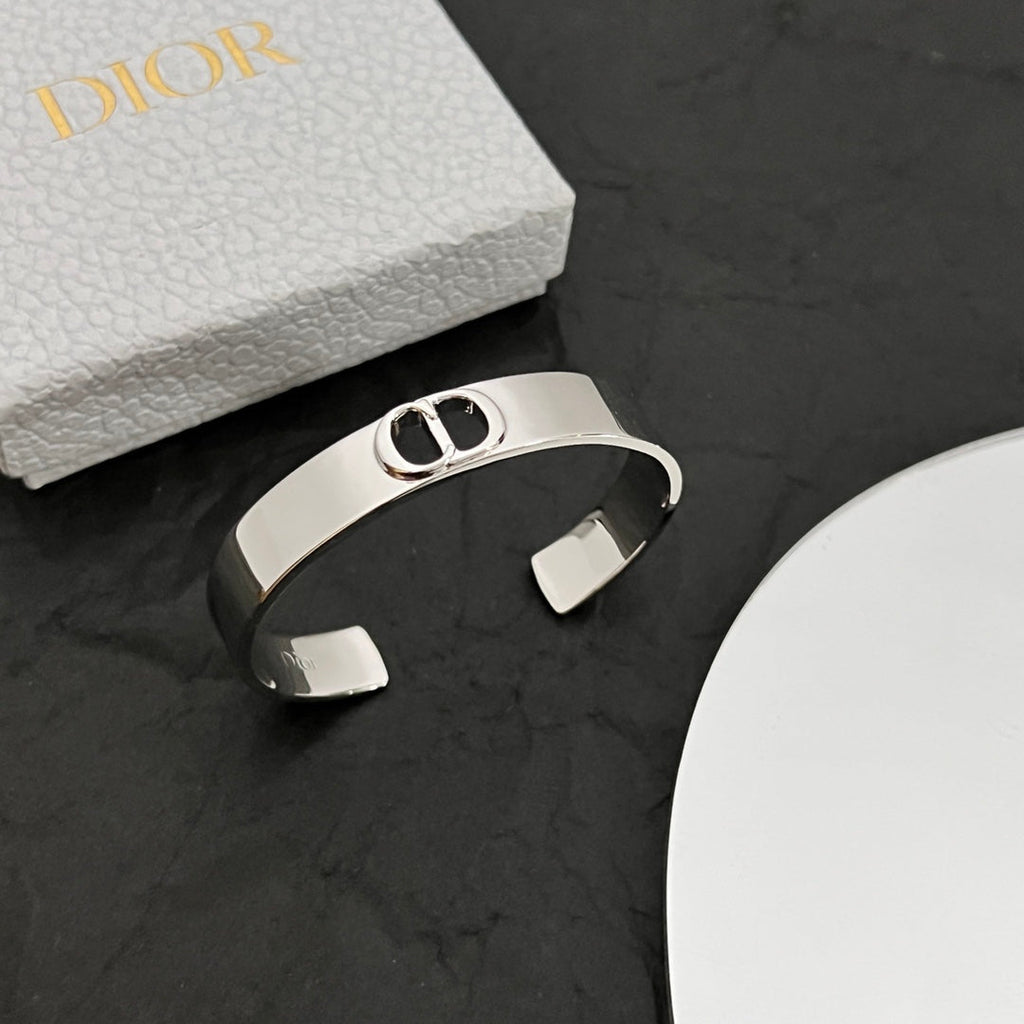 18K Dior Cuff Thin Bracelet