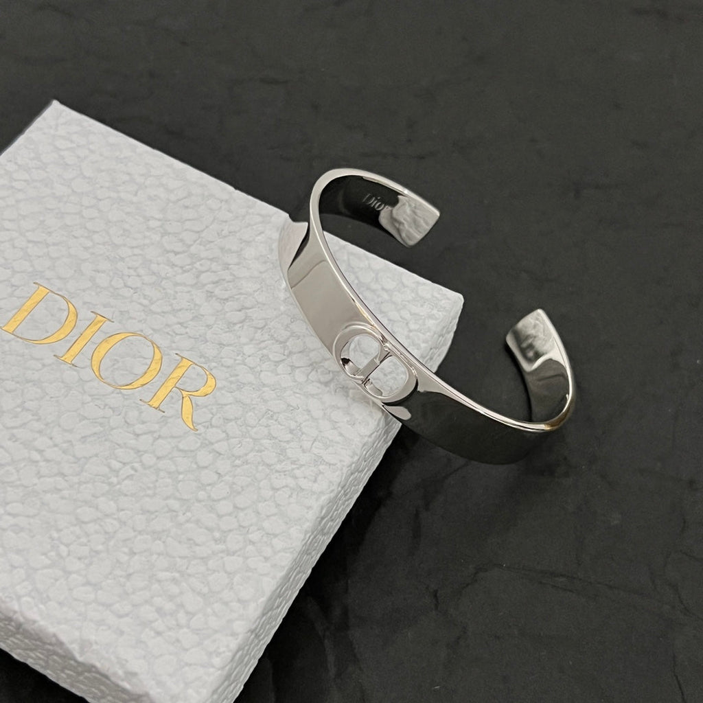 18K Dior Cuff Thin Bracelet