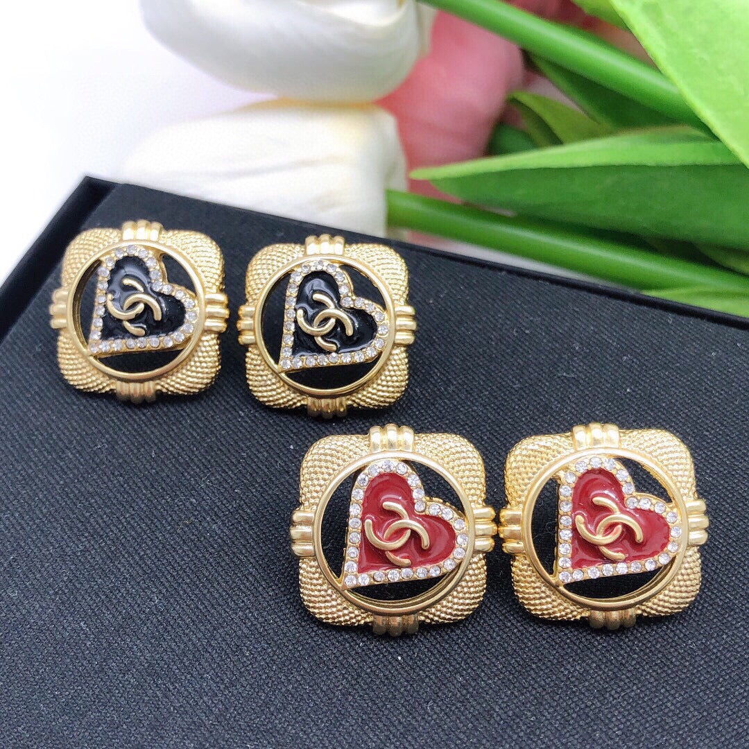 18K Chanel Heart Vintage Earrings