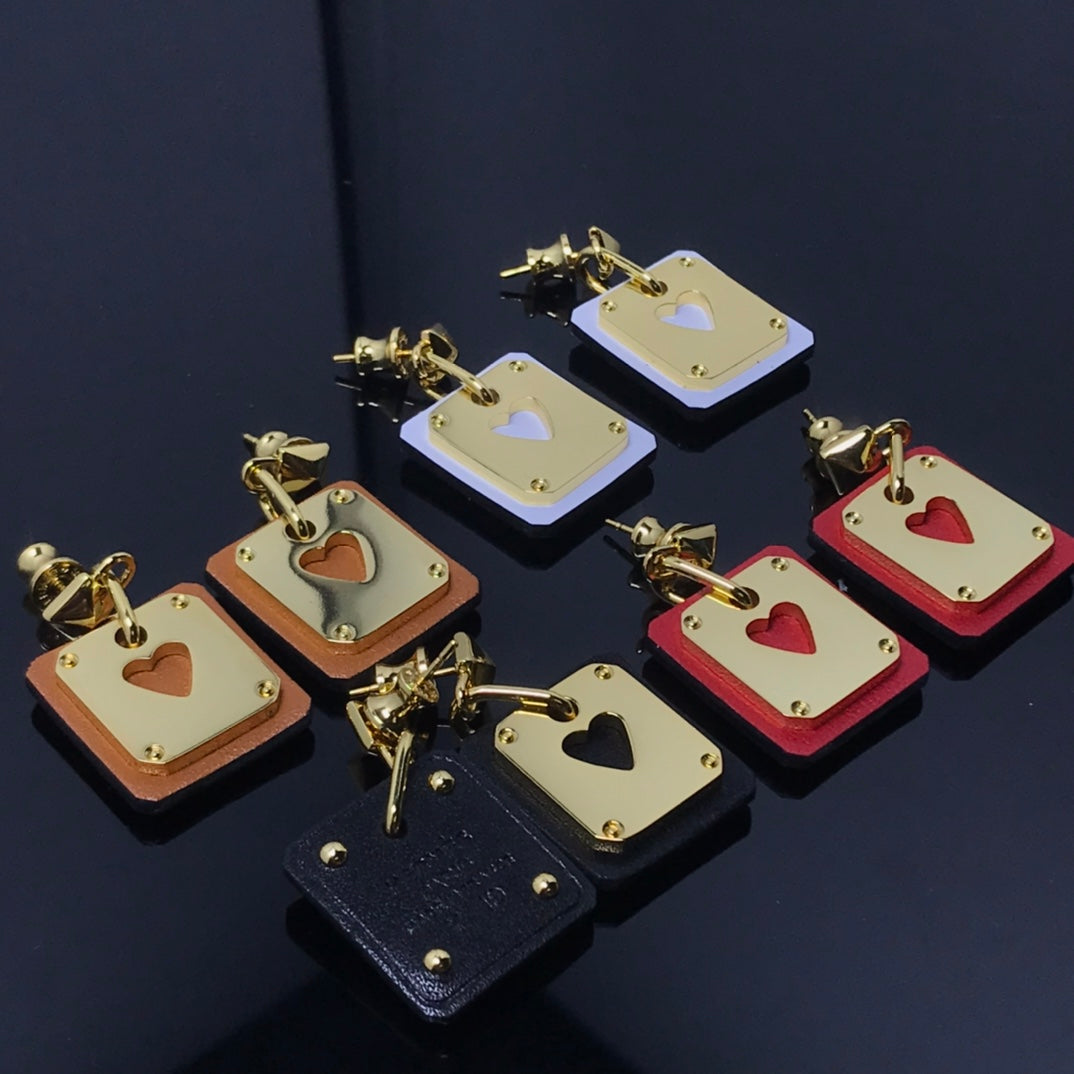 18K As De Coeur White Hermes Earrings