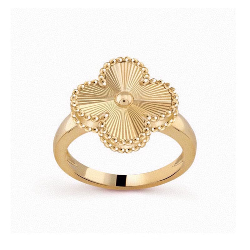 18K Van Cleef & Arpels Vintage Alhambra Ring