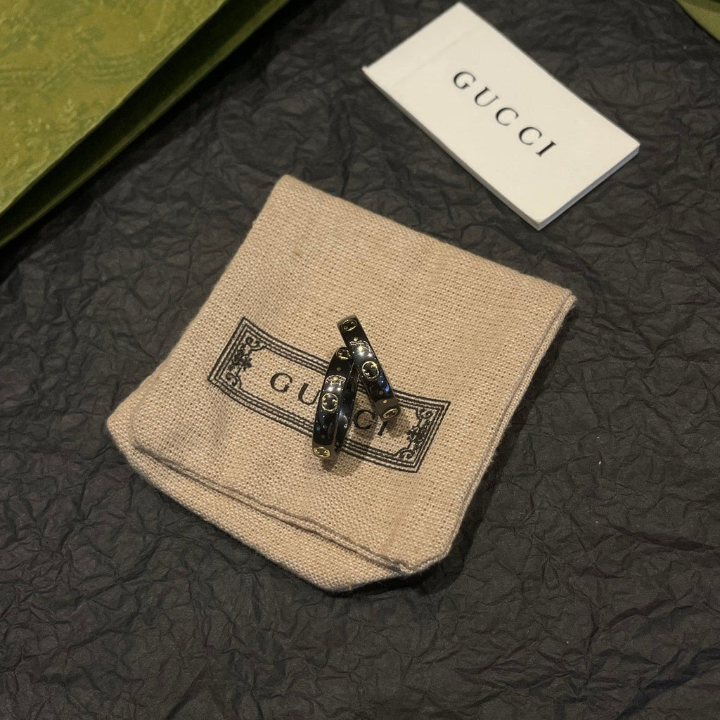 18K Gucci Icon Black Corundum Ring