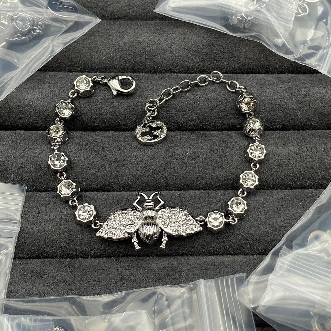 18K Gucci Interlocking G Bee Crystals Bracelet