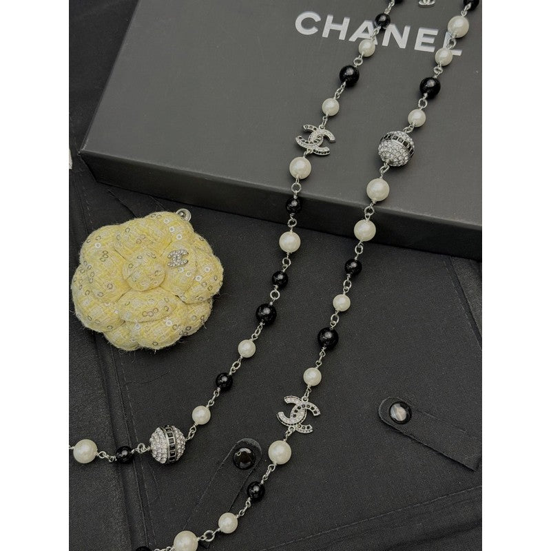 18K Chanel Long Black Beads Pearl Necklace