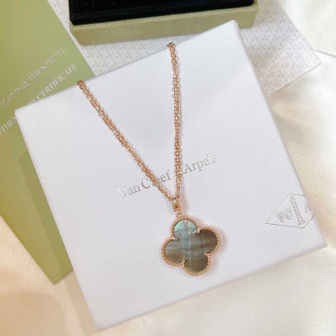 18K Van Cleef & Arpels Magic Alhambra One Motif Pearl Necklace