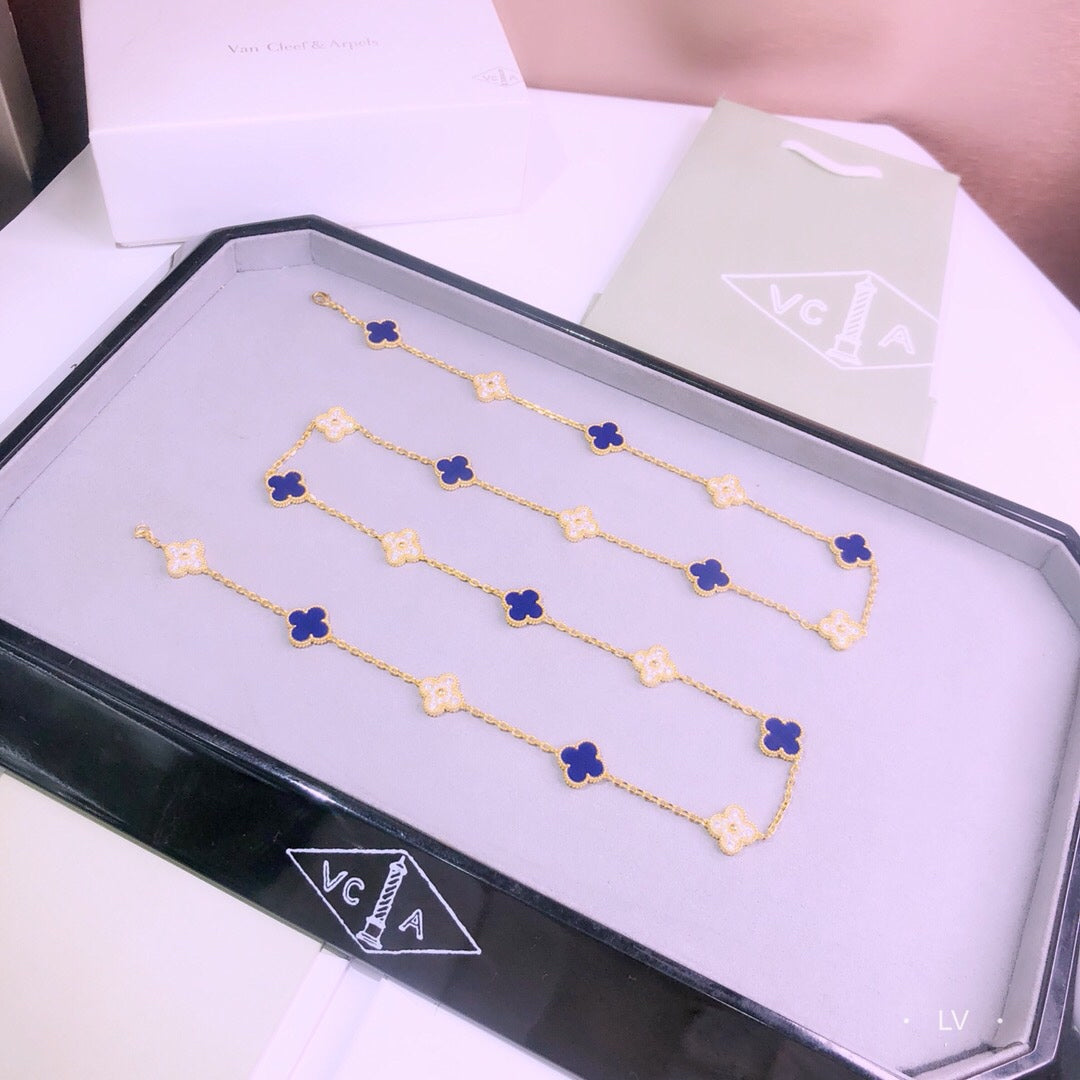 18K Van Cleef & Arpels Vintage Alhambra 20 Motifs Long Necklace