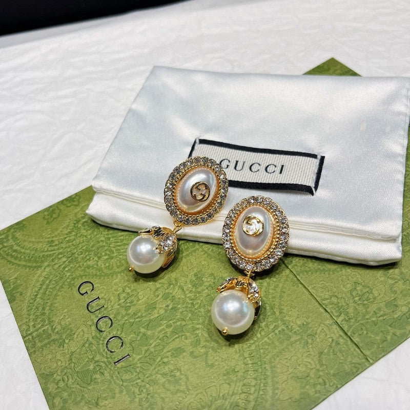 18K Gucci Flower Pearl Earrings