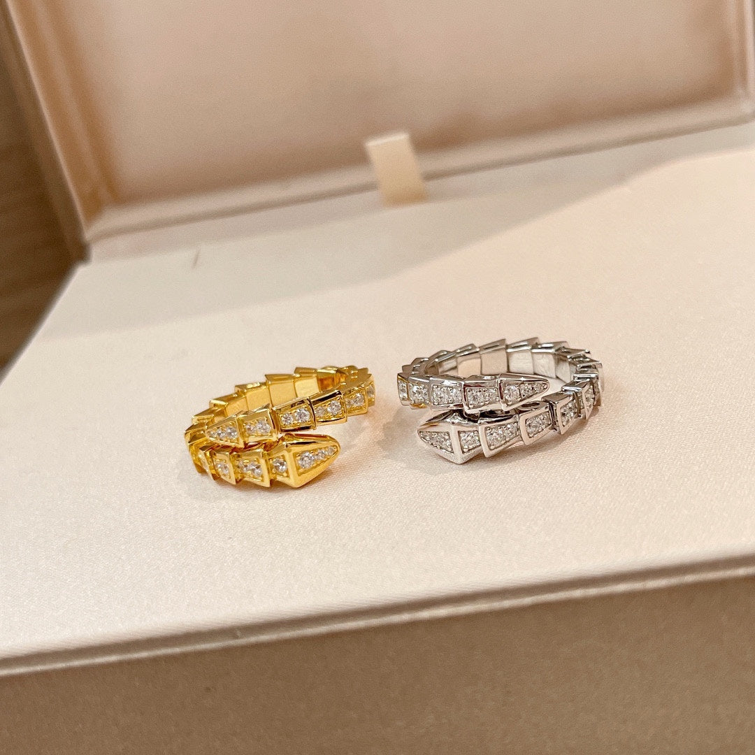 18K BVLGARI BV Serpenti Viper Pave Diamond Ring