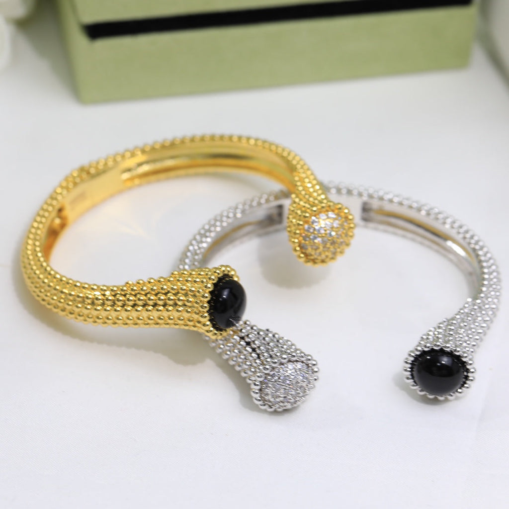 18K Van Cleef & Arpels Perlee Couleurs Bracelet