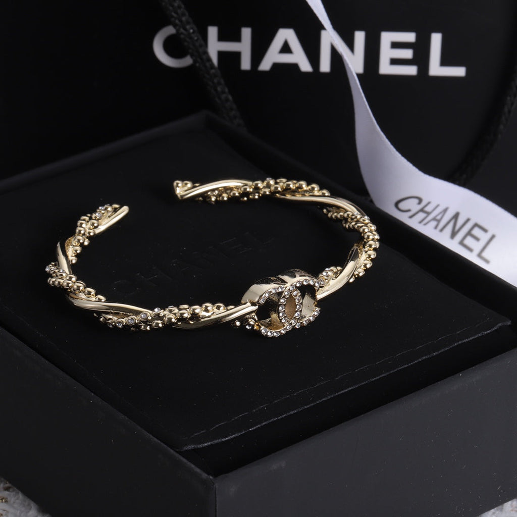 18K Chanel Diamond Chain Bracelet