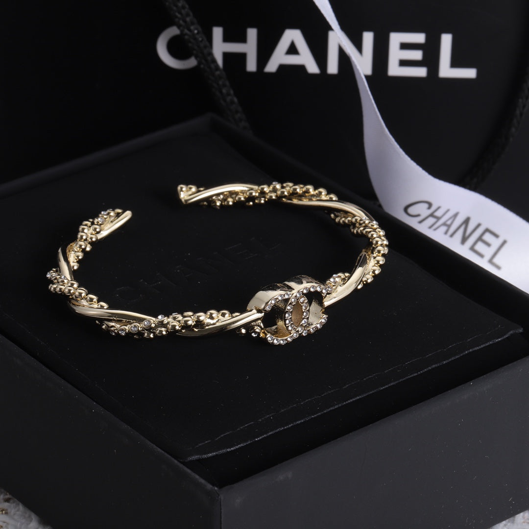 18K Chanel Diamond Chain Bracelet