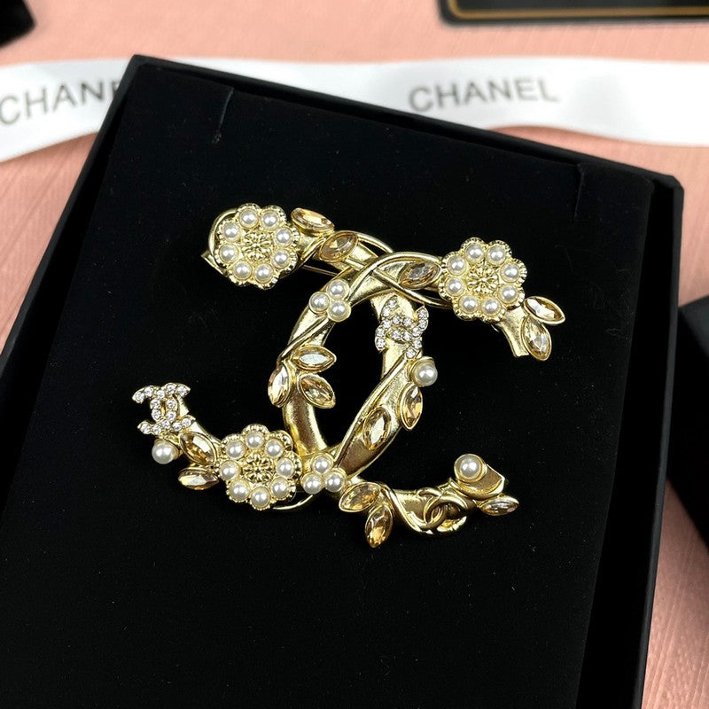 18K Chanel Flower Pearl Brooch