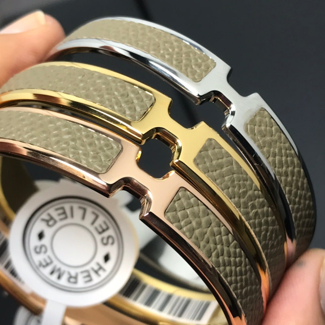 18K Olympe Hermes Bracelet