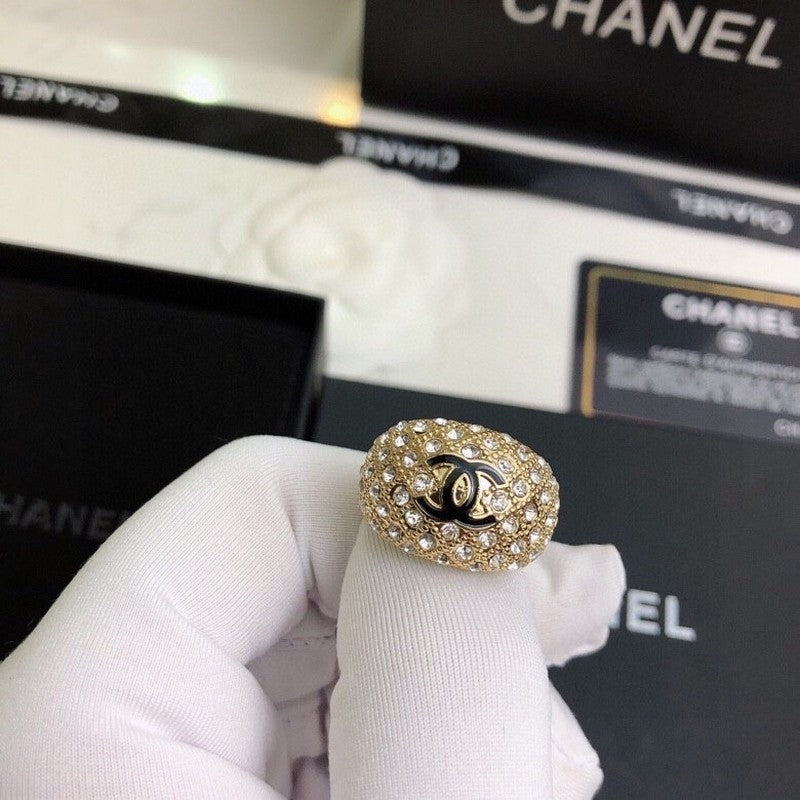 18K Chanel 26C Diamond Ring