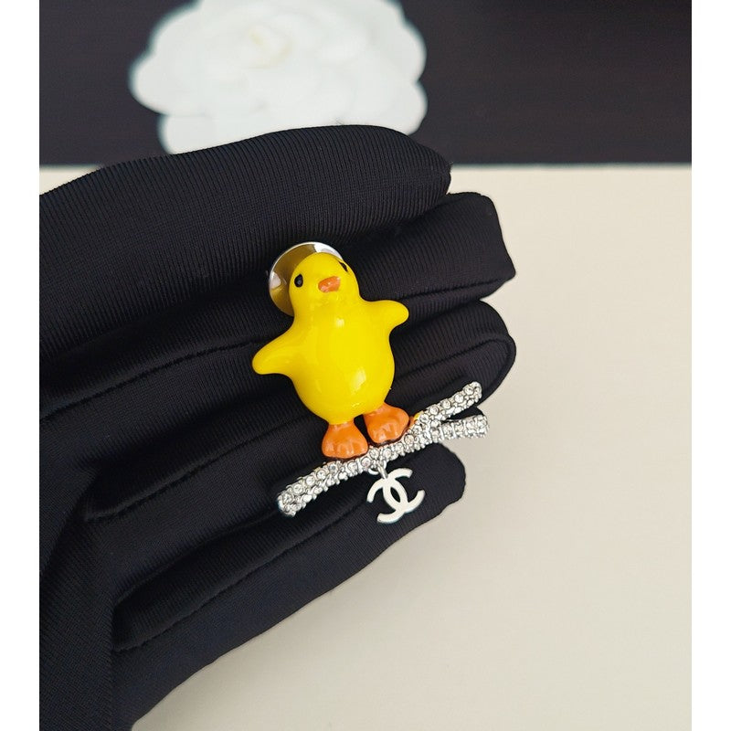 18K Chanel Duck Gold Brooch