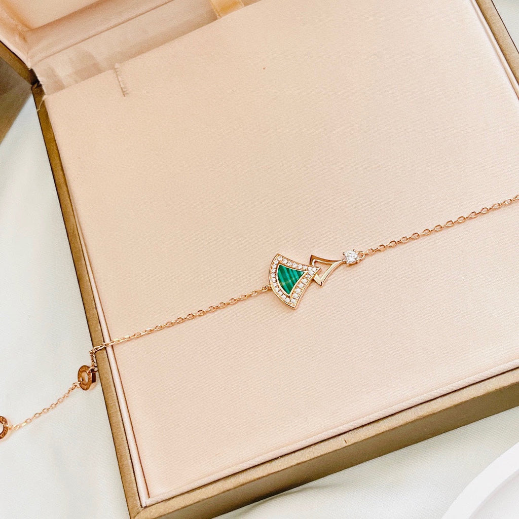 18K BVLGARI Divas' Dream Malachite Bracelet