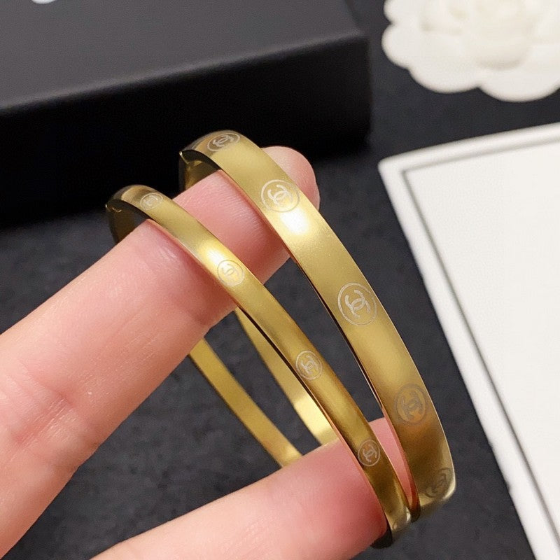 18K Chanel Yellow Gold Bracelet