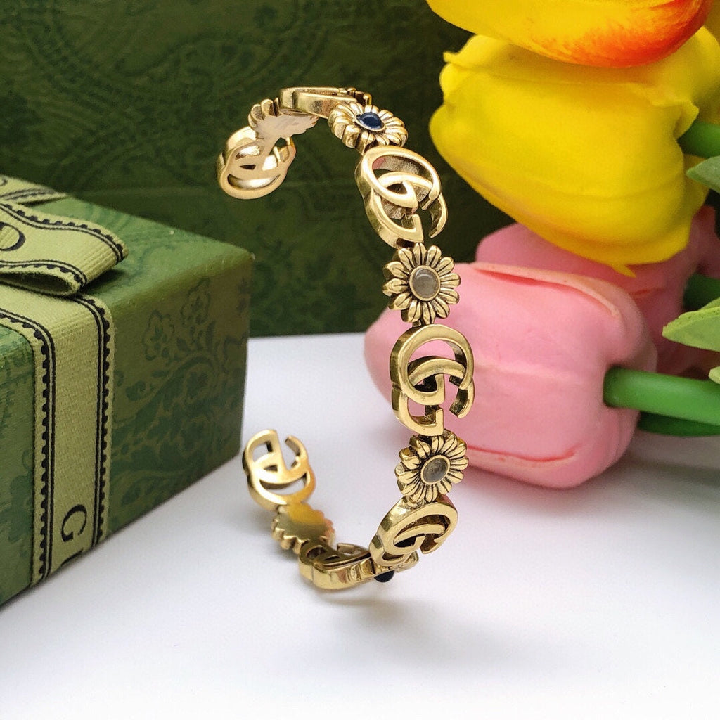 18K Gucci Flowers Open Cuff Bracelet