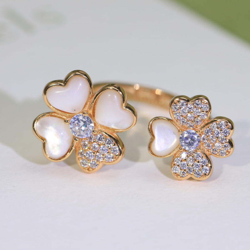 18K Van Cleef & Arpels Cosmos Between the Finger Diamond Ring
