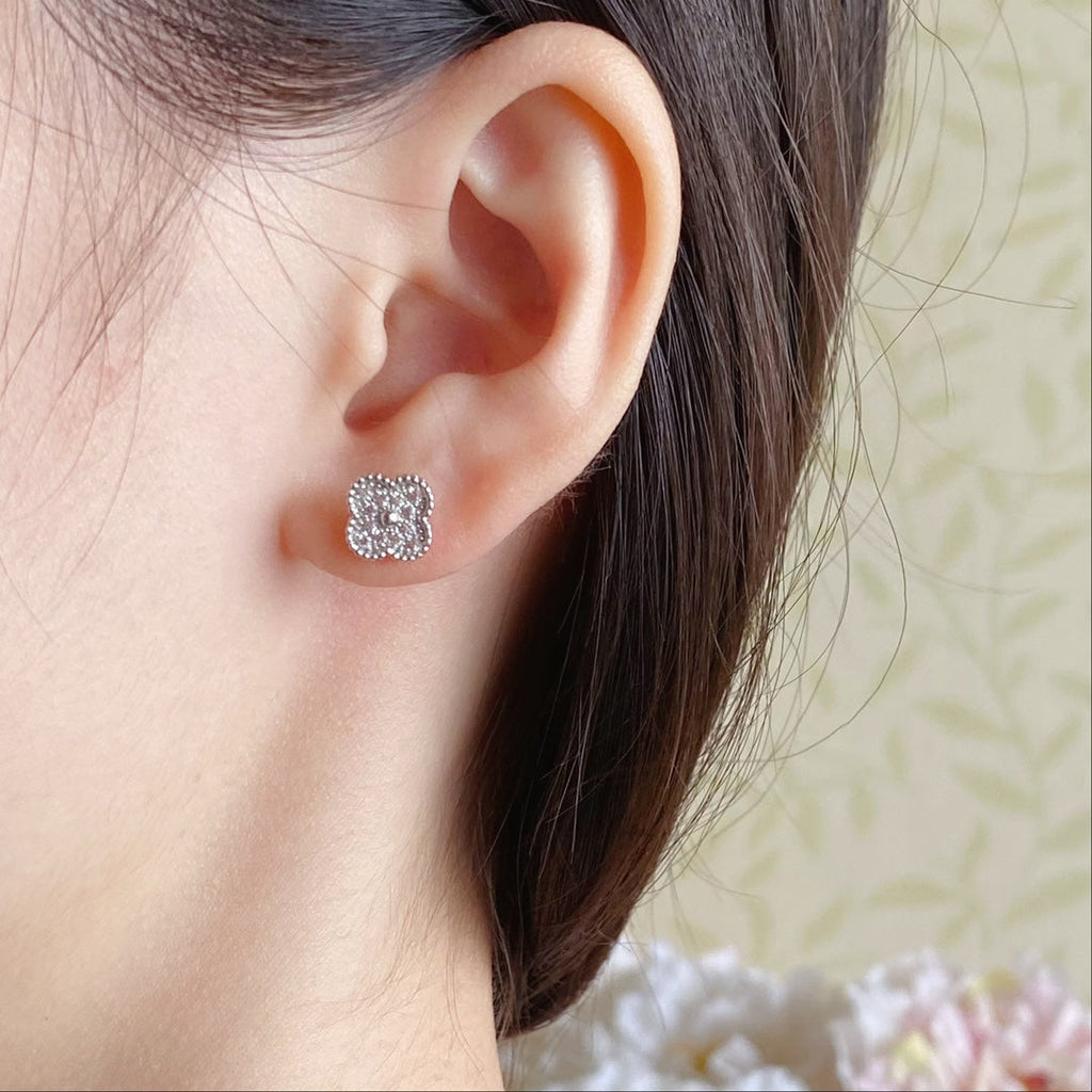 18K Van Cleef & Arpels Vintage Alhambra Diamonds Earrings