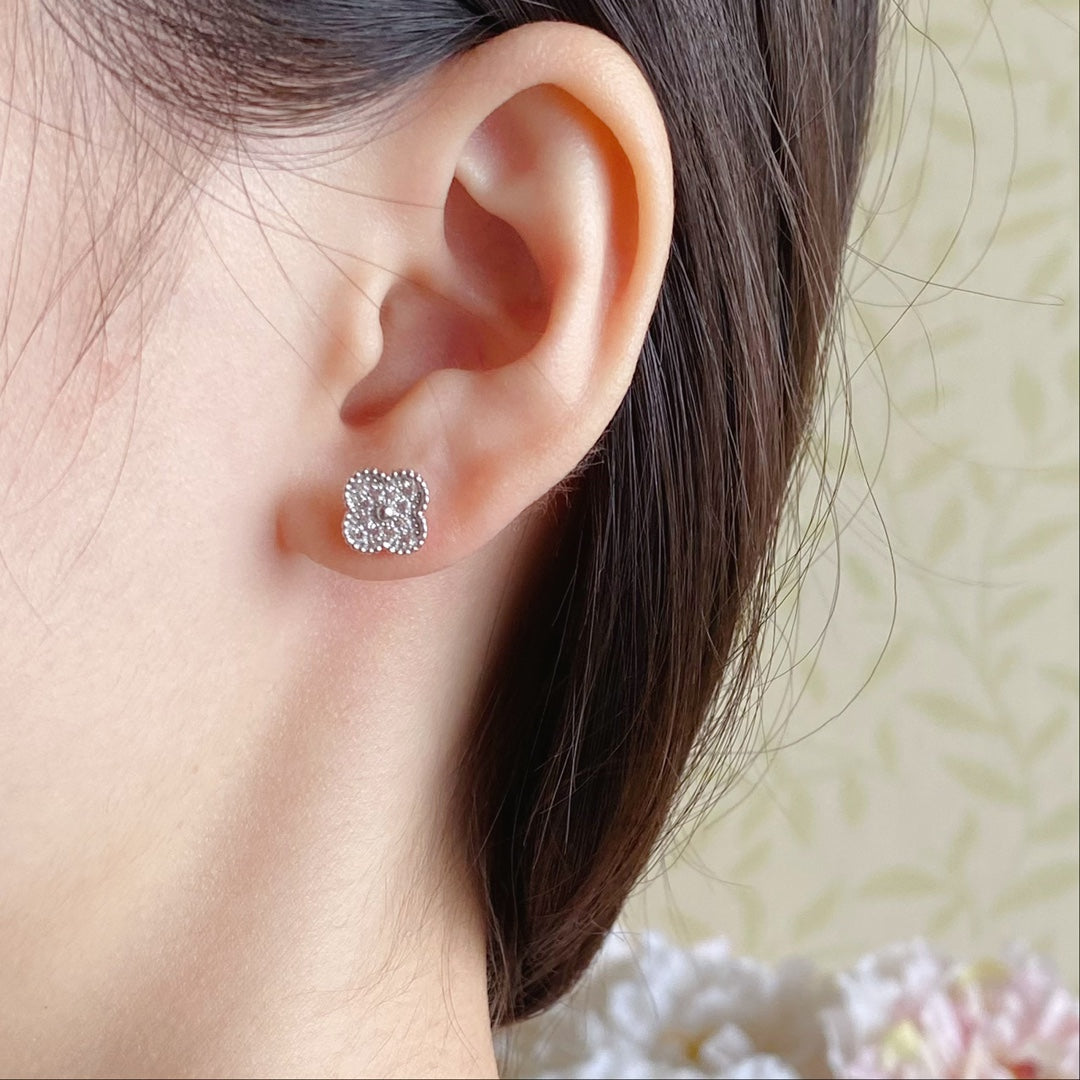 18K Van Cleef & Arpels Vintage Alhambra Diamonds Earrings
