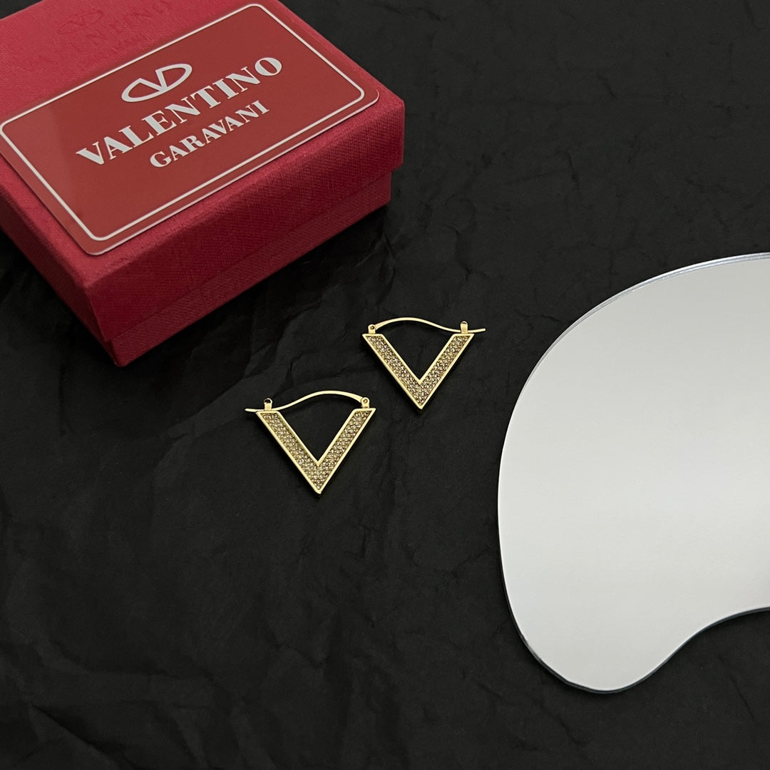 18K Valentino Vlogo Diamonds Earrings
