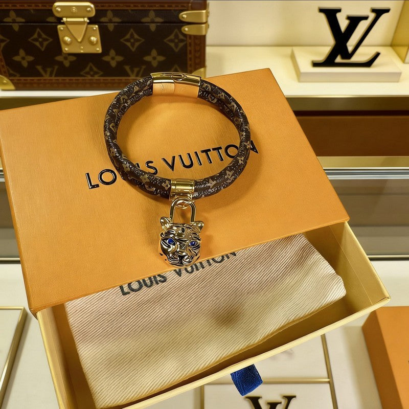 18K Louis Vuitton Tiger Gold Bracelet