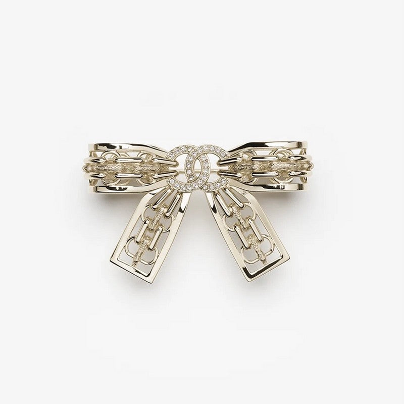 18K Chanel 25K Bow Tie Diamond Gold Brooch