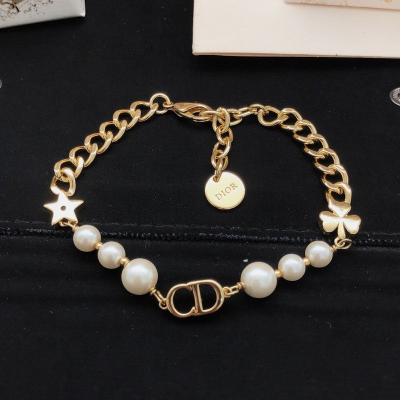 18K Dior Pearls Gold Bracelet