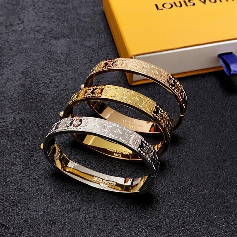 18K Louis Vuitton Gold Bracelet