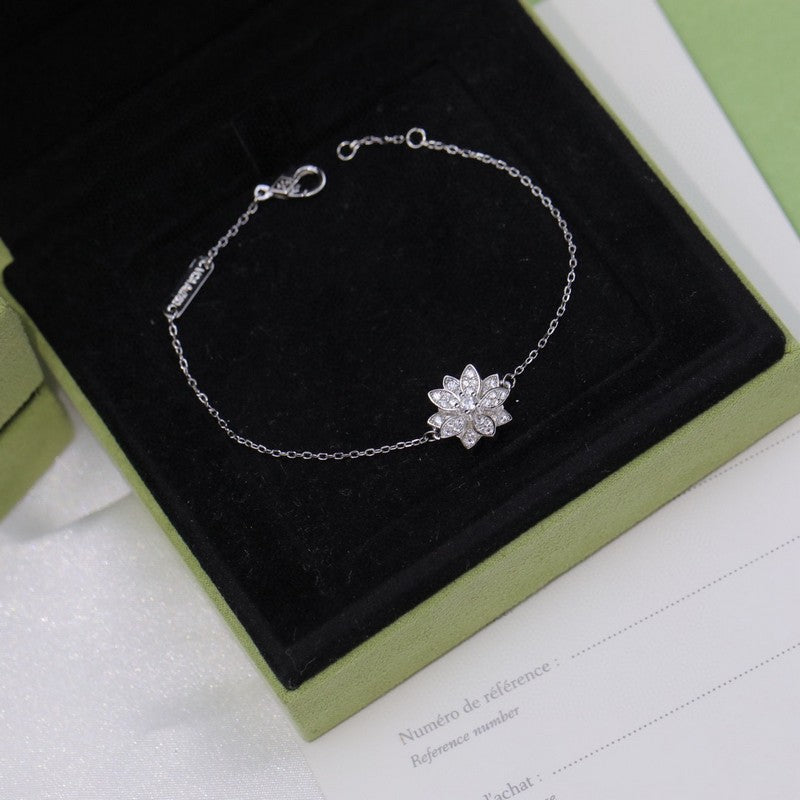 18K Van Cleef & Arpels Lotus Openwork Bracelet