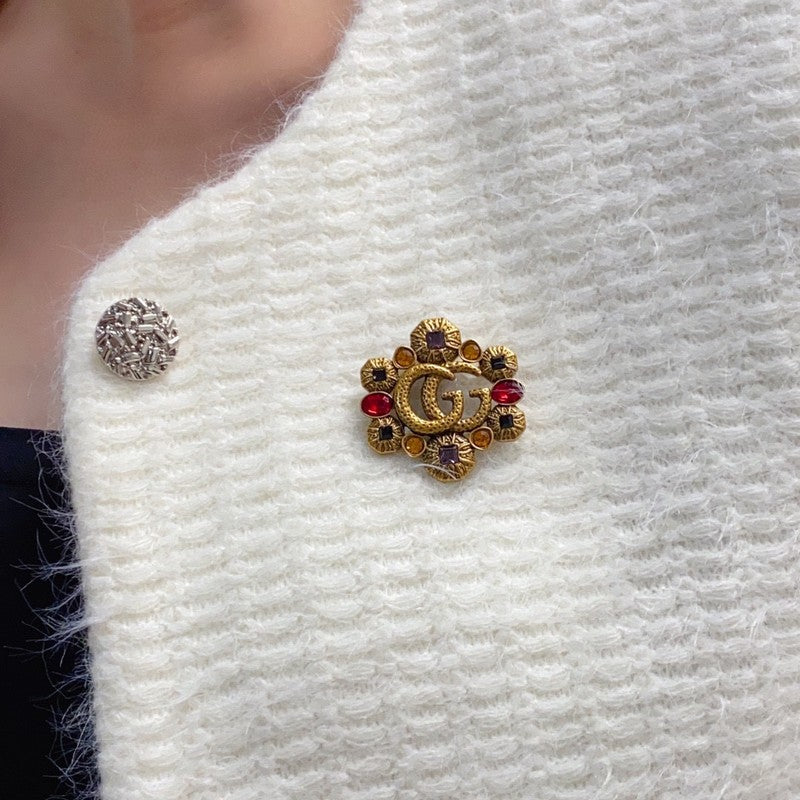 18K Gucci Flower Crystal Brooch