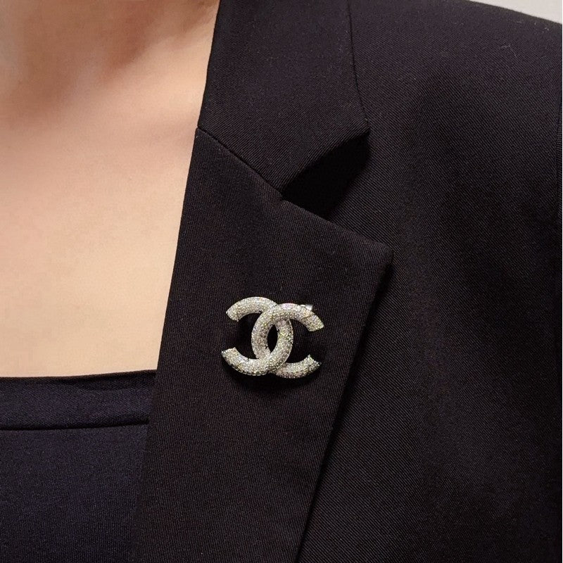 18K Chanel White Gold Diamond Brooch