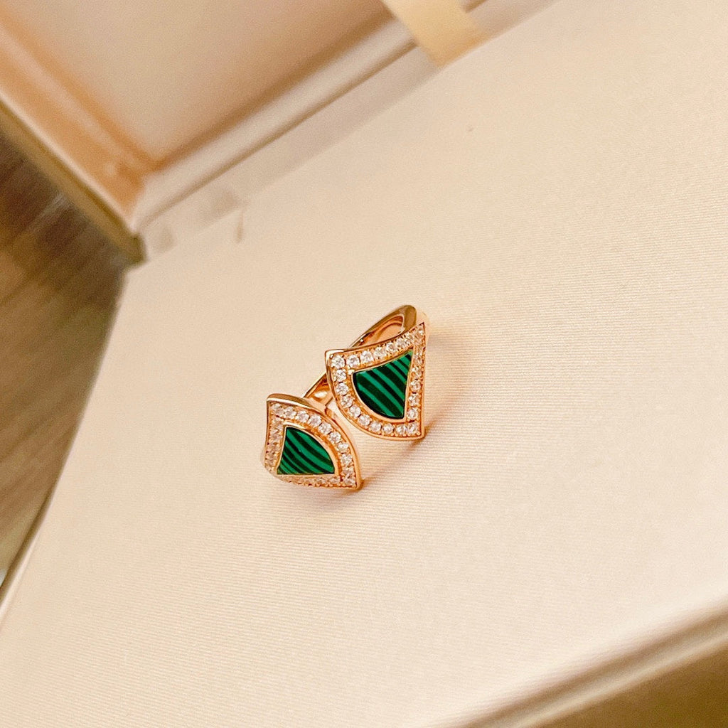 18K BVLGARI Divas' Dream Malachite Ring