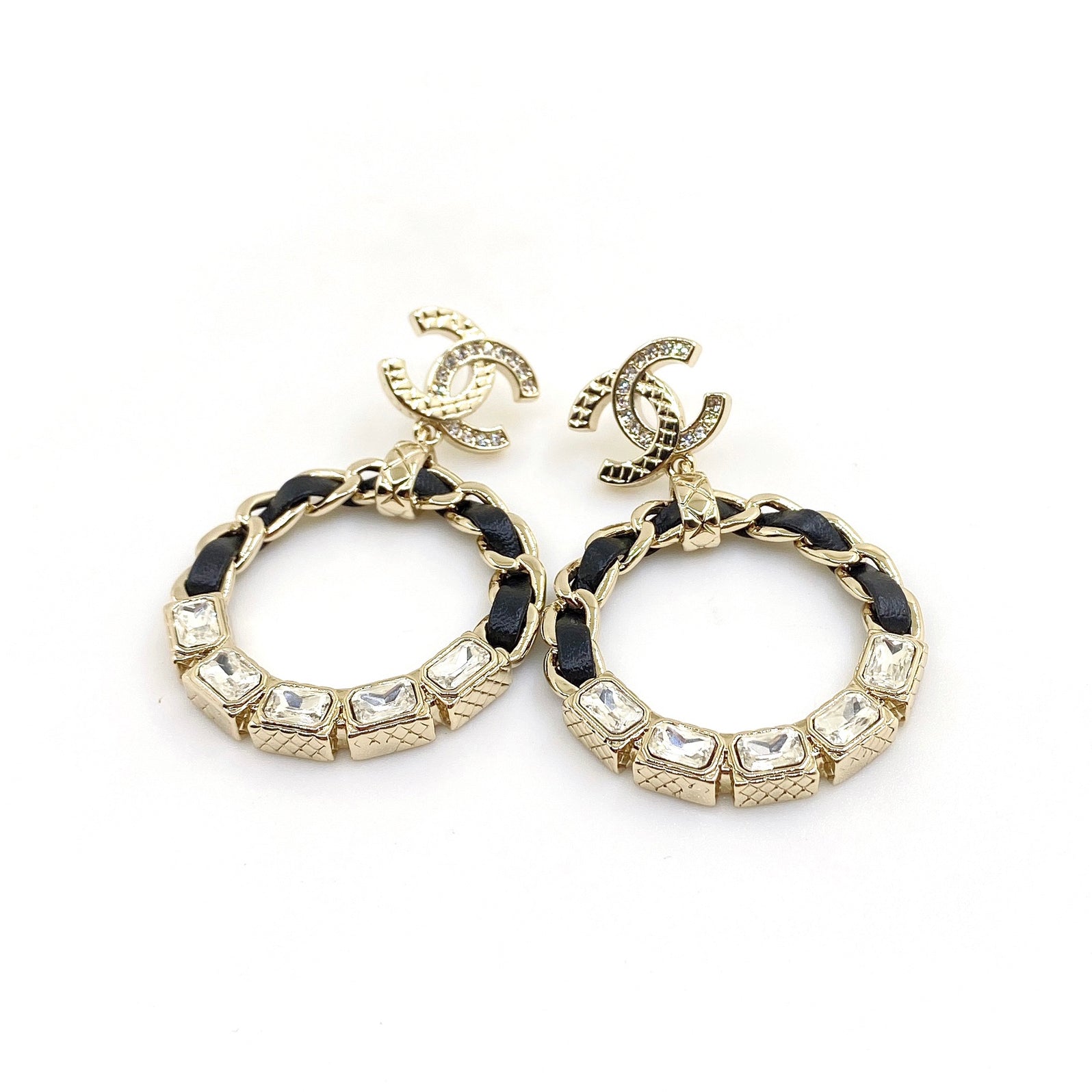 18K Chanel Round Crystals Earrings