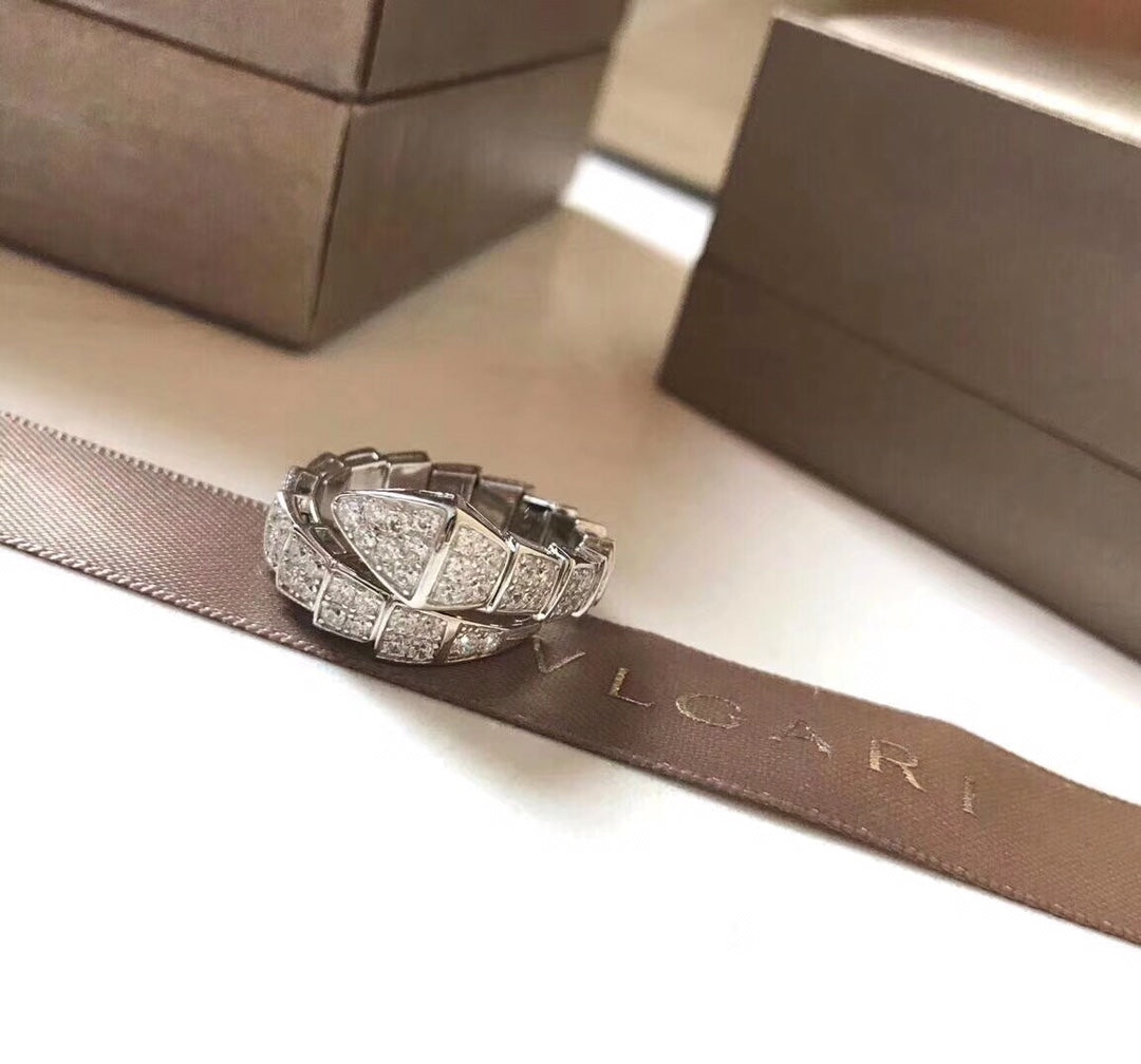 18K BVLGARI BV Serpenti Viper Ring