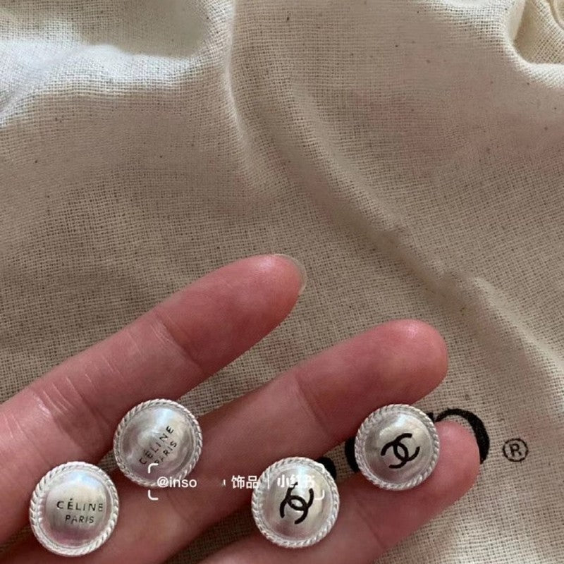 18K Chanel White Gold Round Earrings