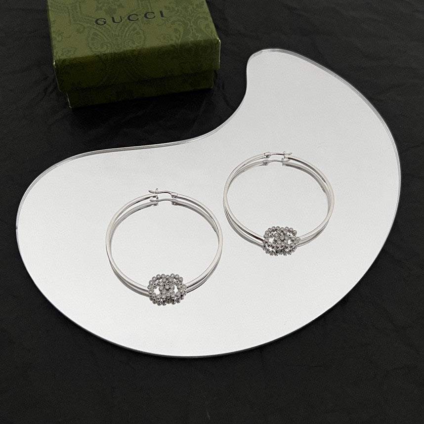 18K Gucci Running Diamond Bracelet